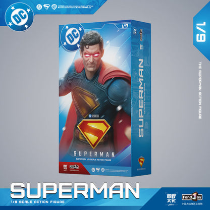 Fondjoy Battle-Damage Superman 1/9 Scale Collector Figure | Trade Supply