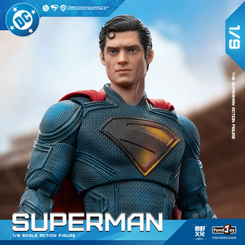 Fondjoy Battle-Damage Superman 1/9 Scale Collector Figure | Trade Supply
